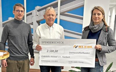 Klebl spendet 2500 Euro an die Kinderhilfe