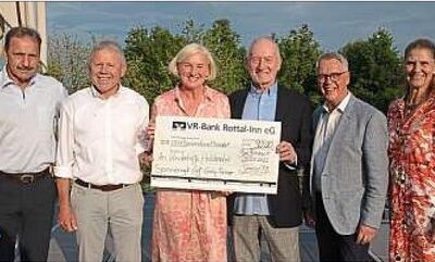 „Sturm der Liebe“-Star erneut Schirmherr: Golfer erspielen in Bad Birnbach 8000 Euro für Kinderhilfe