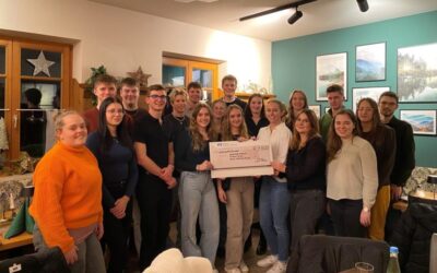 Beeindruckende Geste: Abi-Jahrgang spendet 1500 Euro